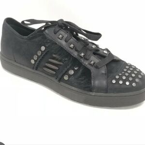 EUC UGG Sneakers